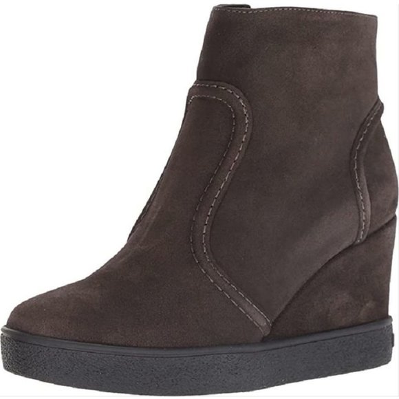 NIB Aquatalia 7.5/8 Shearling Fur Lined Grey Suede Camellia Wedge Ankle Boots - Picture 1 of 10